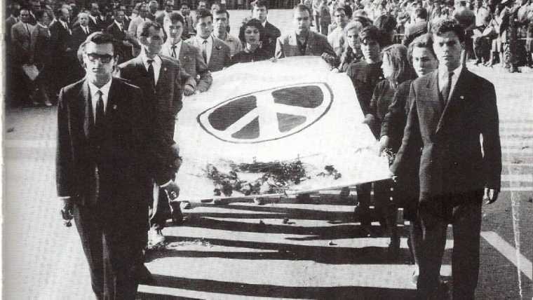 Ενάντια στον φασισμό
