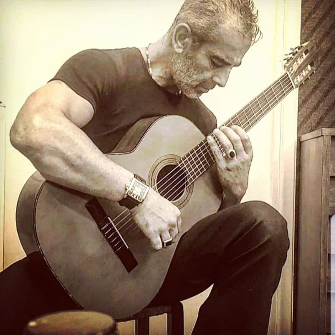 Μιχάλης Χατζηαναστασίου